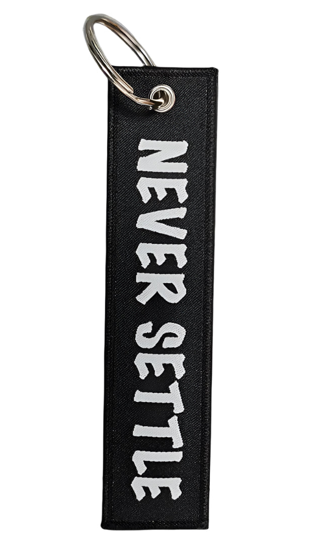 GYMRAT "NEVER SETTLE" TAGS